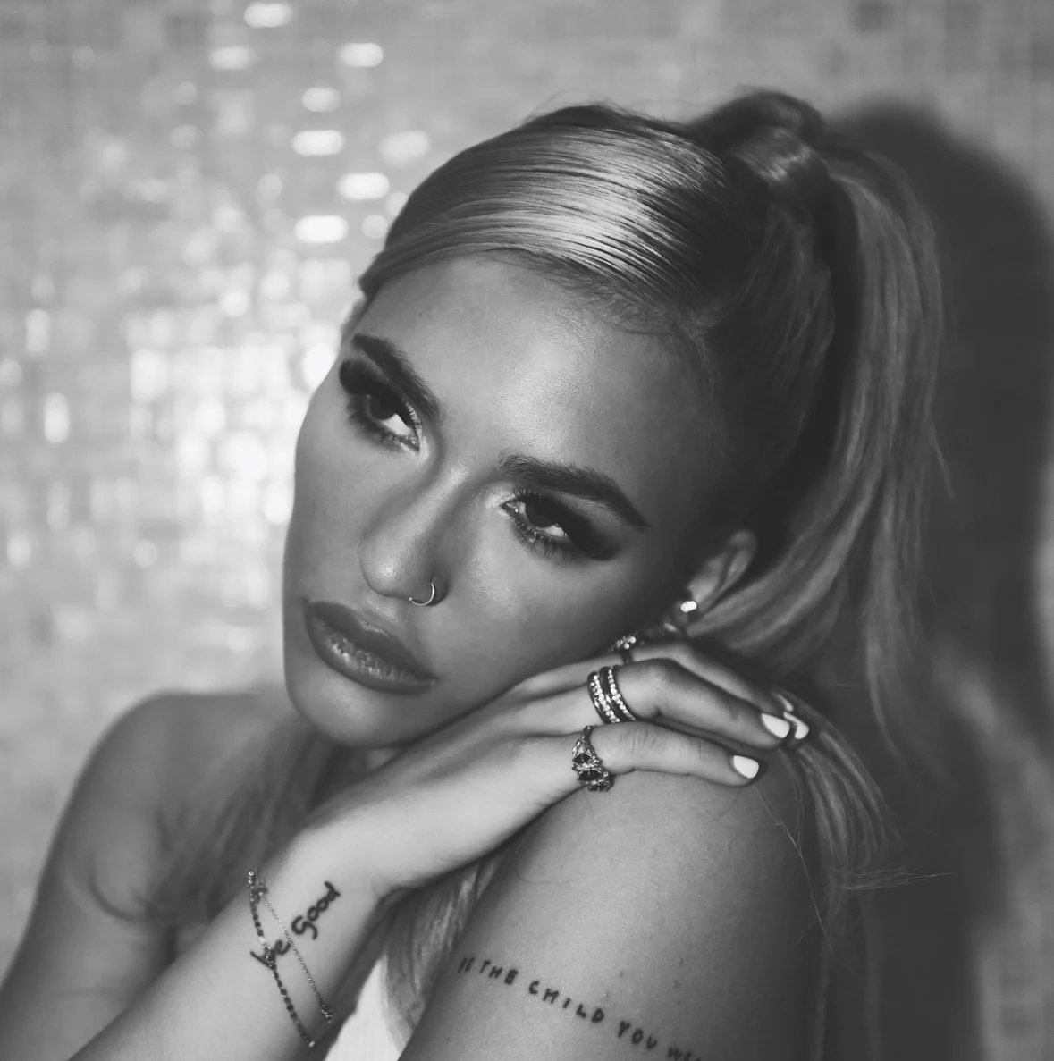 Lennon Stella 