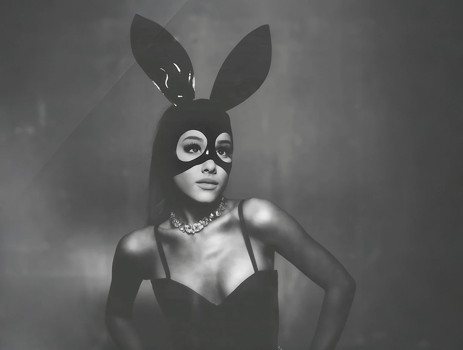 Ariana Grande - Dangerous Woman / DW era