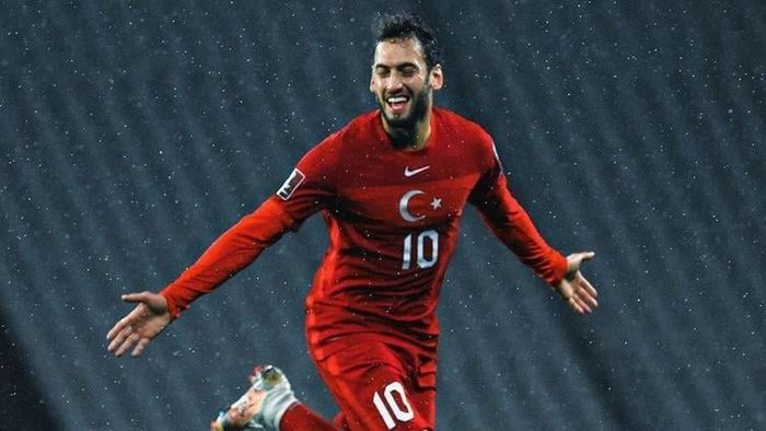 Hakan çalhanoğlu - Milli takım