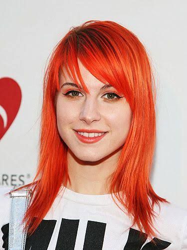 Hayley petals after laughter