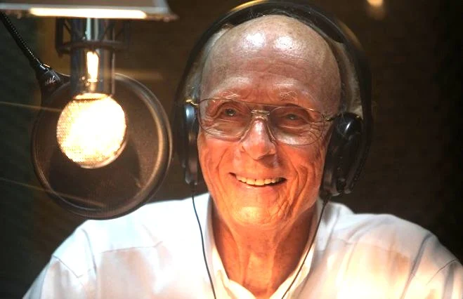Peter Thomas (announcer and narrator)