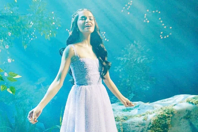 Zephanie Dimaranan (Disney Wish movie era)