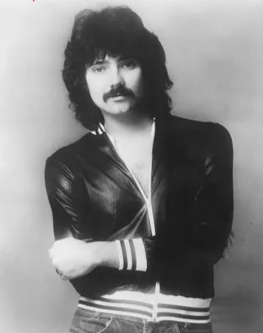 Mickey Thomas (Freedom At Point Zero Era)