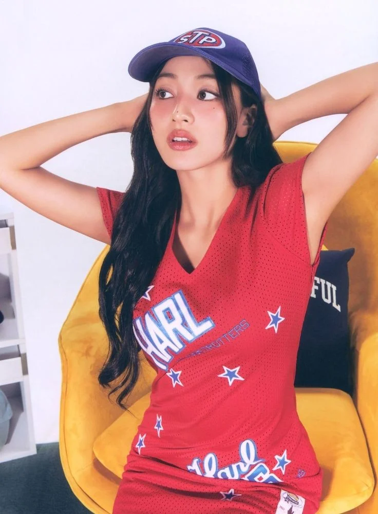 JIHYO OF TWICE STRATEGY ERA 