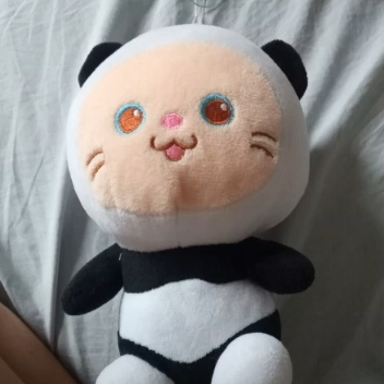 Zhiyu (the Chinese panda cat plushie and tts)