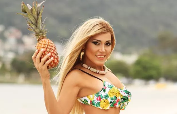 Mulher Abacaxi