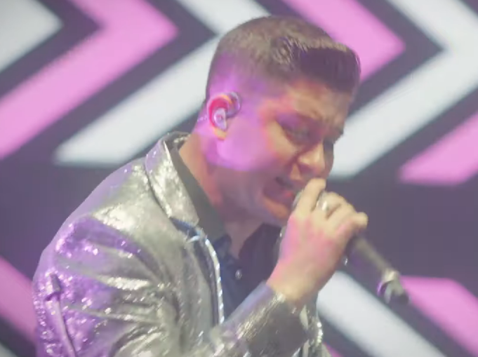 Eduardo Loaiza (Banda Los Recoditos) (En Vivo 2025 Medley Festival Arre) Version 2,Trained
