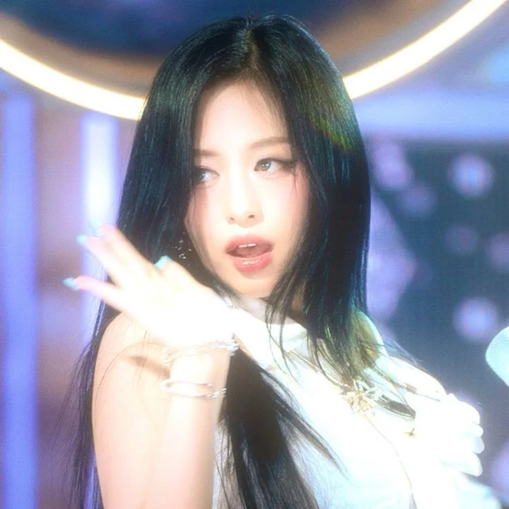 Ahyeon (All Rounder) (Monsters)