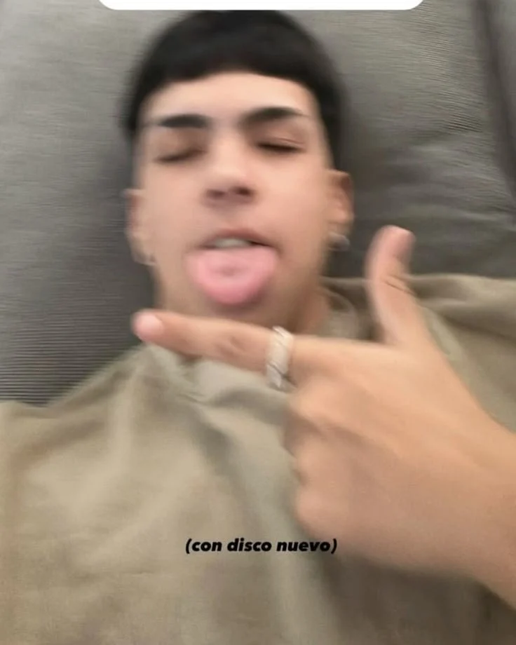 Milo j live