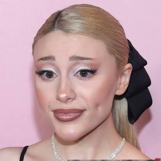 Paige Niemann (Ariana Grande lookalike)