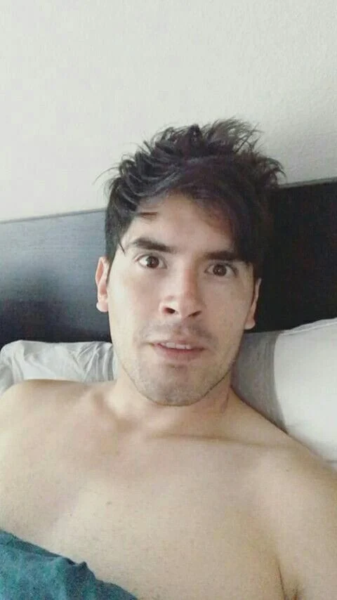 Germán Garmendia JuegaGerman HolaSoyGermán (cantando)