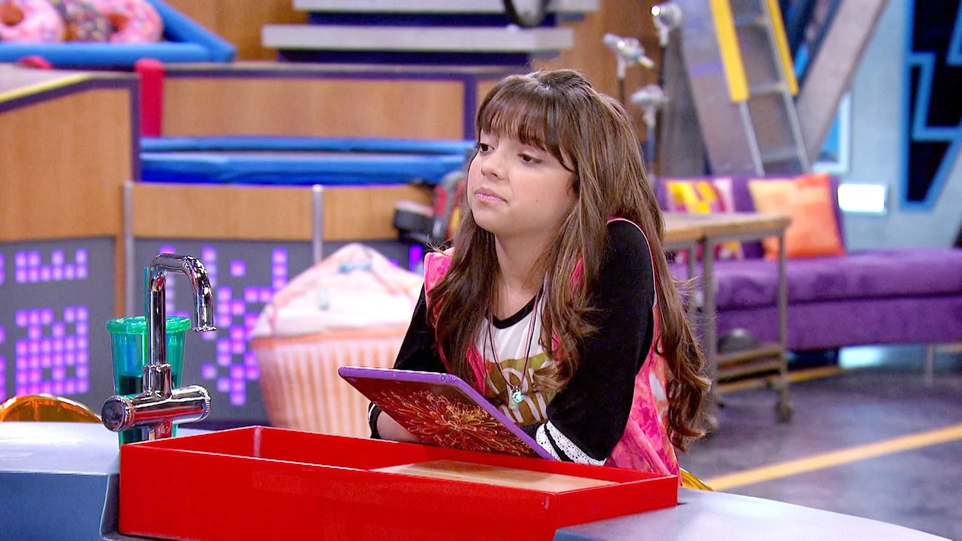 Babe carano (game shakers) (Español latino)