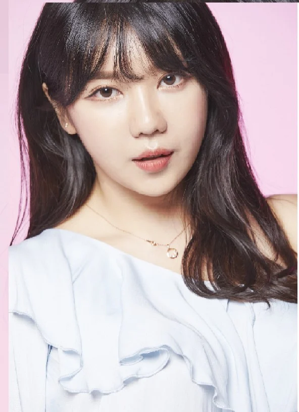 Kwon Do Yeon of Violet