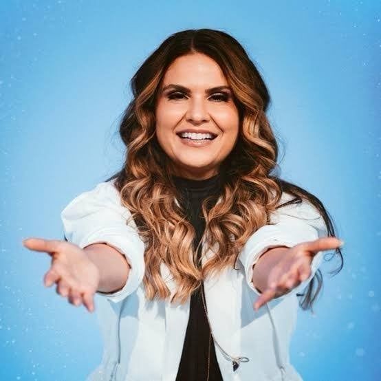 Aline Barros 2025
