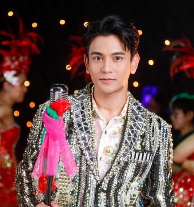 กัน นภัทร (Gun Napat) [Thai Modern Folk Song Singer]