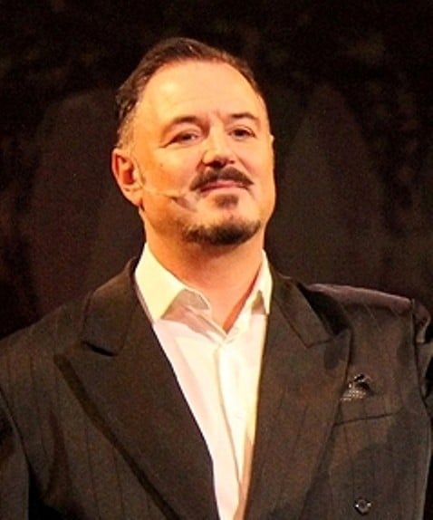 Максим Леонидов