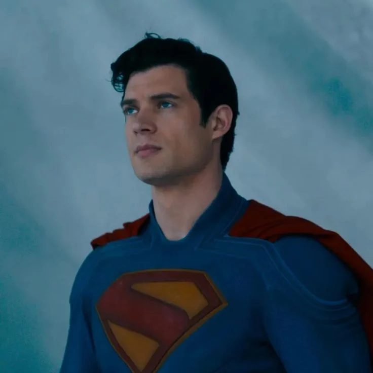 Superman-Elliot Ivan Leguizamo Rodríguez-Clark Kent-Kal El-DCU-2025-David Corenswet-Dc comics-Live action-Pelicula-Peliculas en Vida real (Latin Americ-American Spanish Dub-Español latino)