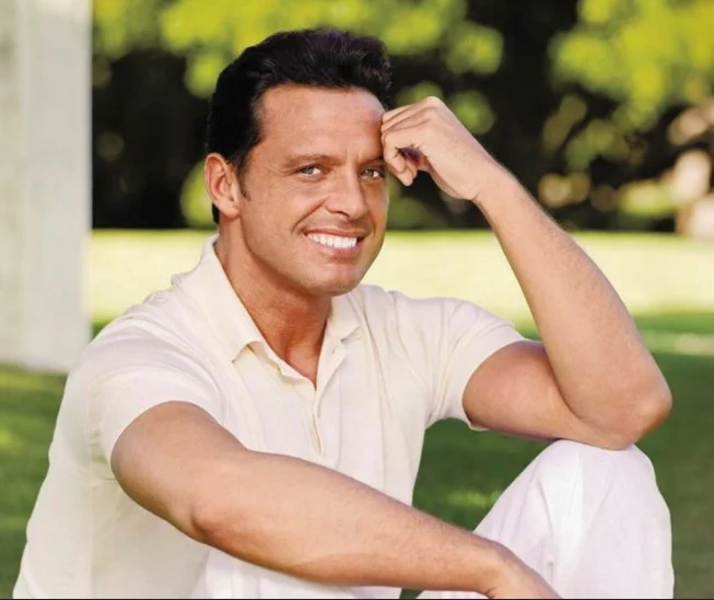 Luis Miguel (Deja Vu)