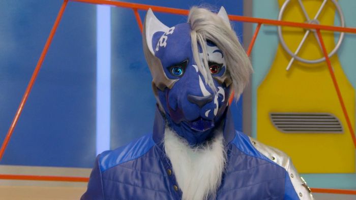 Garu/ Ookami Blue (Uchuu Sentai Kyuranger) (CV: Kazuya Nakai)