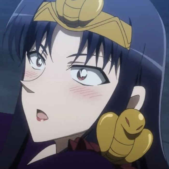 Koizumi Akako (小泉 紅子)