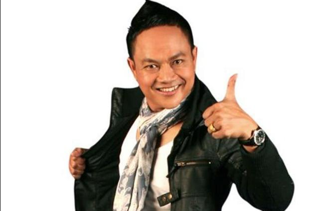 Lukpare Uraiporn (Thai Morlum Singer)