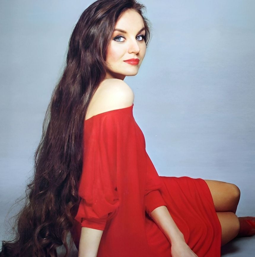 Crystal Gayle