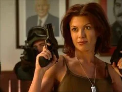 Tanya Adams (Red Alert 2: Kari Wuhrer)