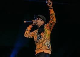 KING GEORGE (LIVE VOCALS)