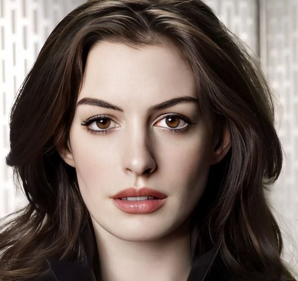 Anne Hathaway