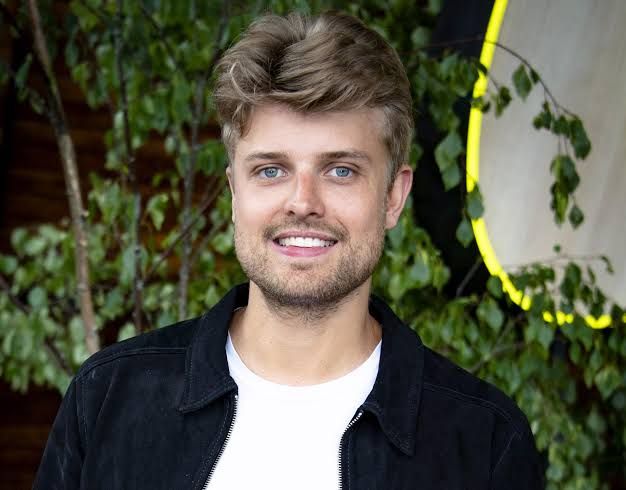 Sandro Cavazza