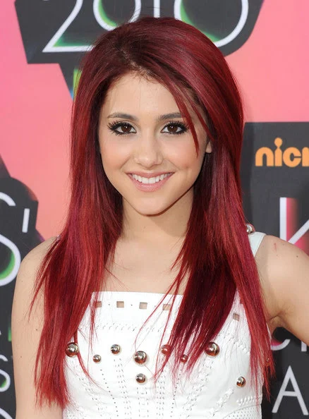 Ariana Grande (Cat Valentine)