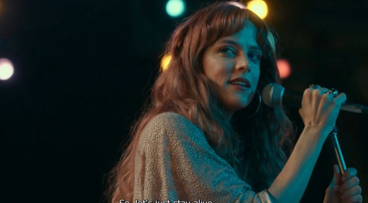Daisy Jones (Riley Keough)