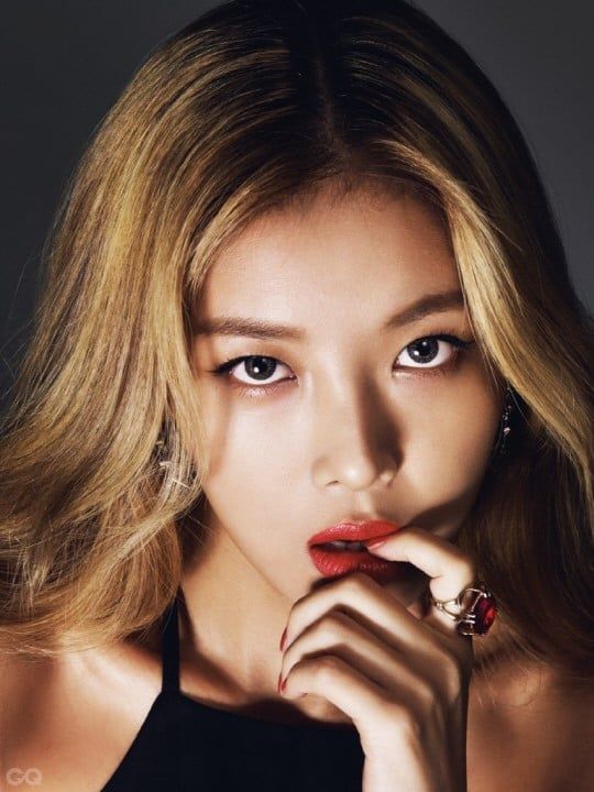 Yubin (Solo Debut)