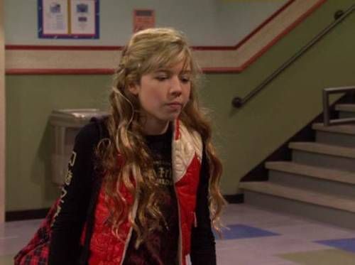 Sam Puckett, iCarly (Season 1)