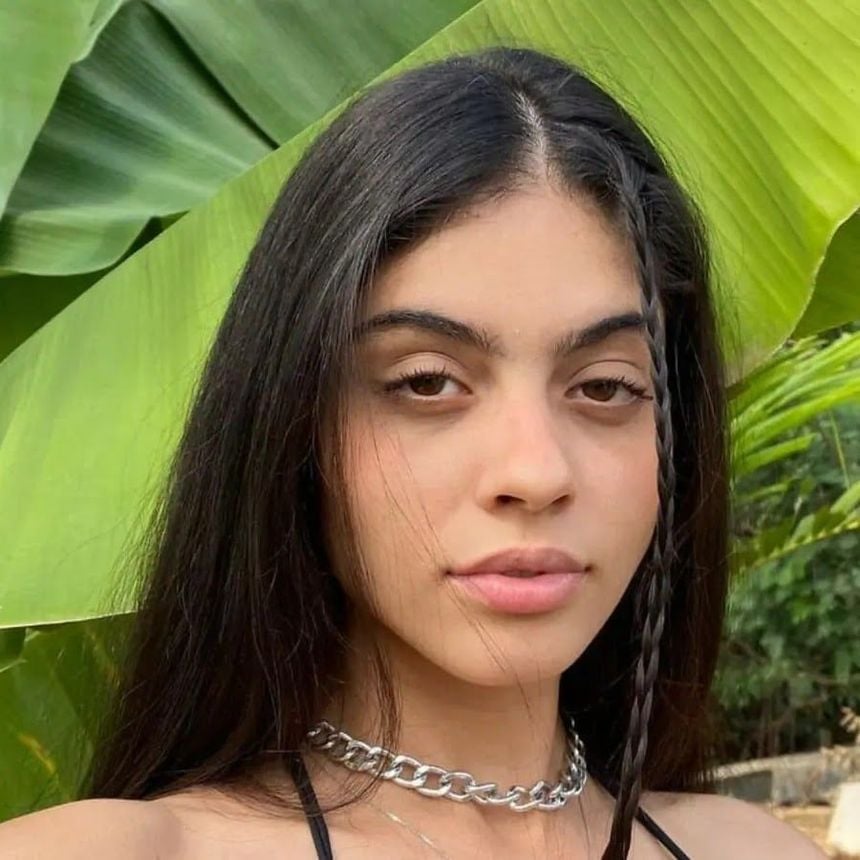 Menina Veneno