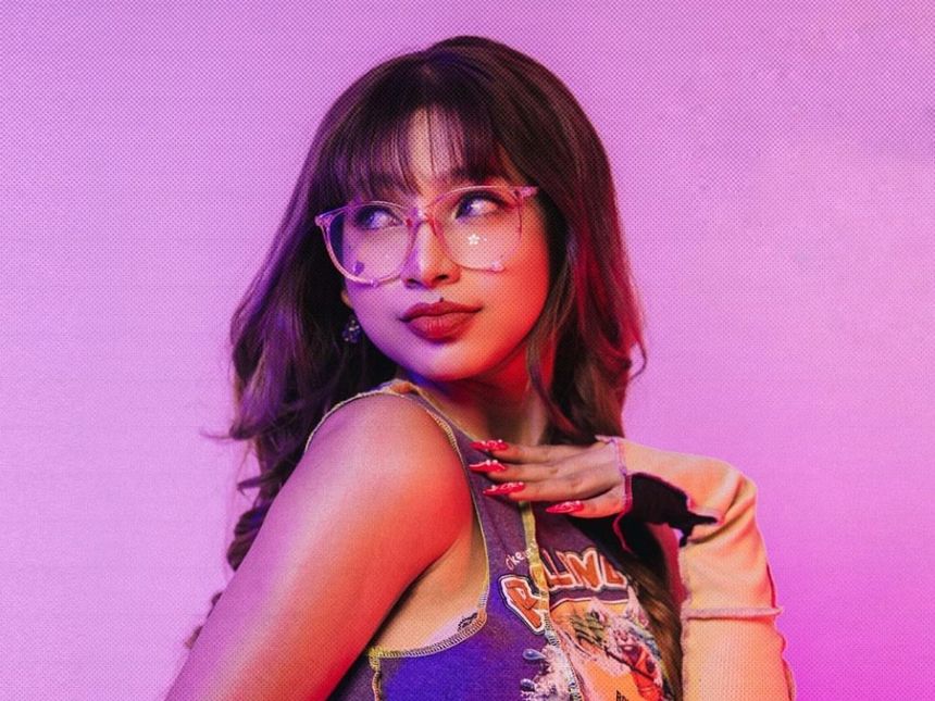 SYASYA ex-DOLLA