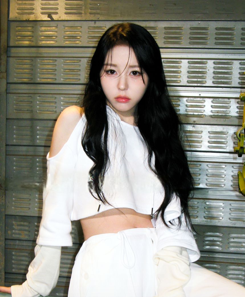 S2 HyeRin (tripleS)