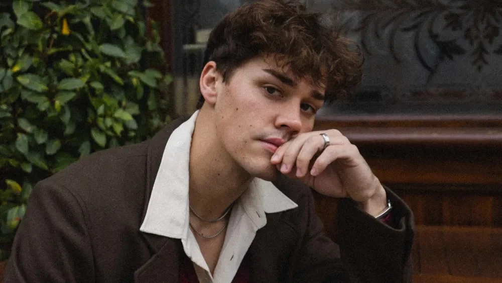 Noah Beck