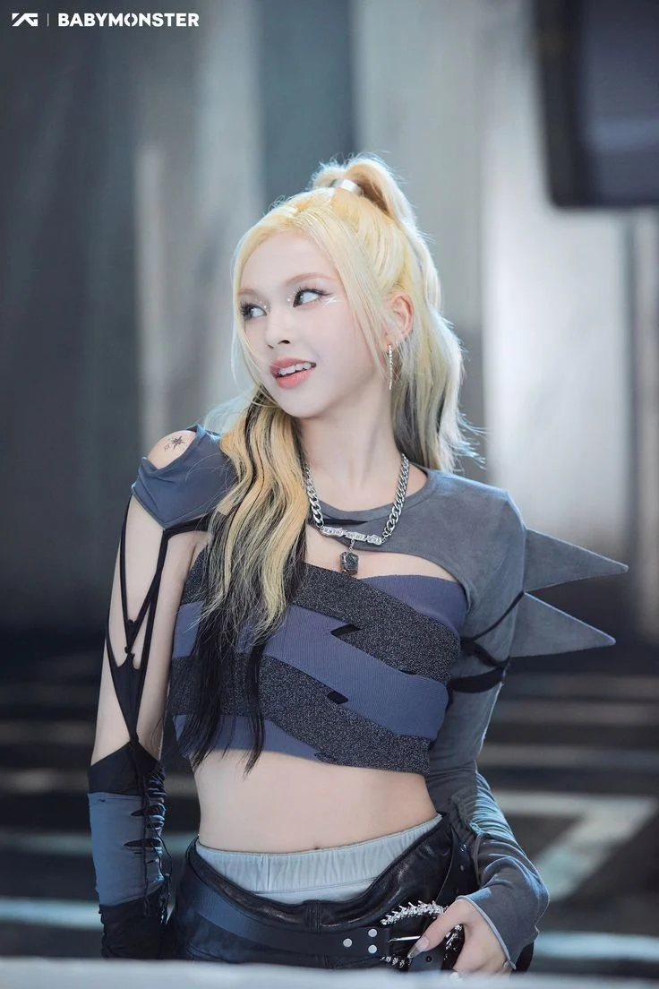 Chiquita (BABYMONSTER) 2