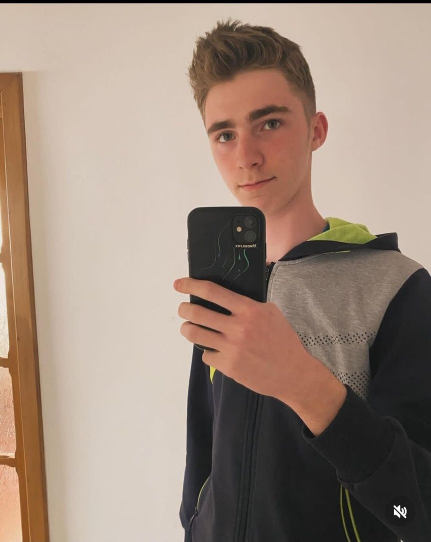 Rareș Mihăilă (irares-romanian gamer)