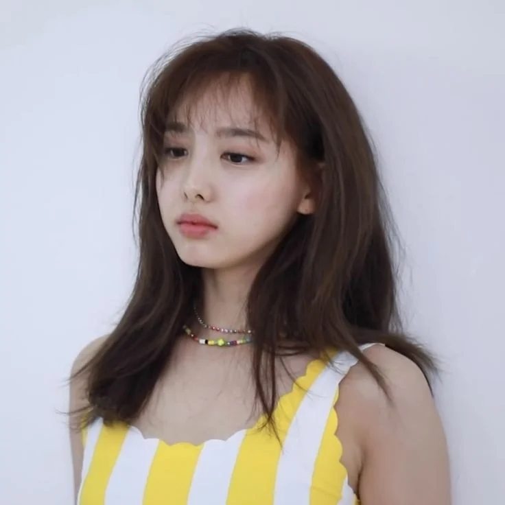 Yim-Nayeon