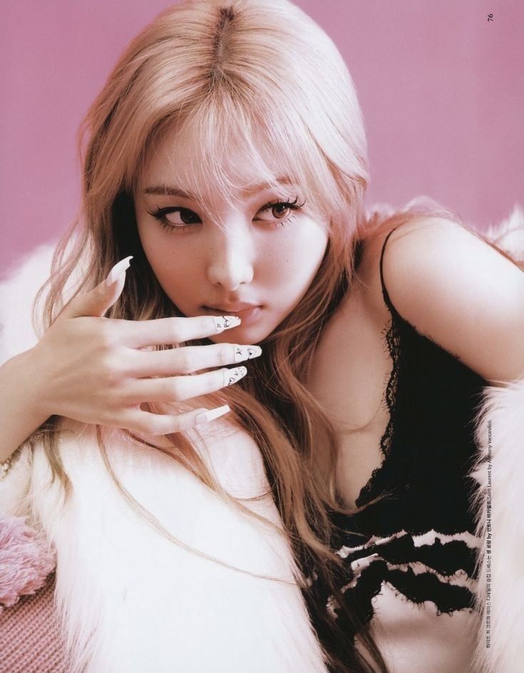 NAYEON Twice