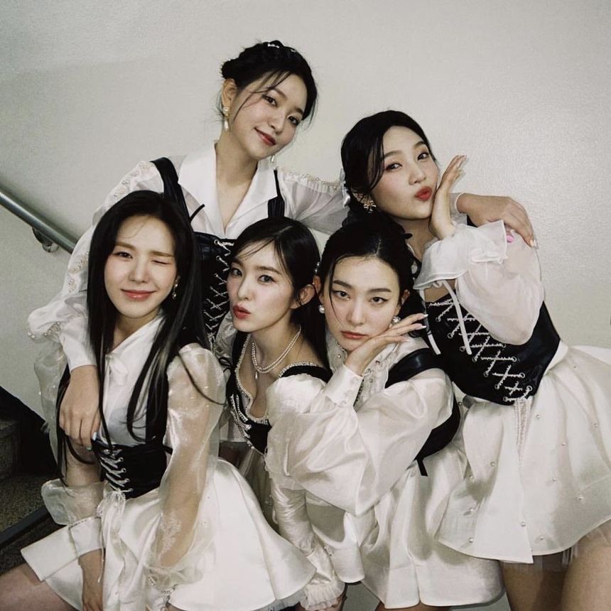 All of red velvet