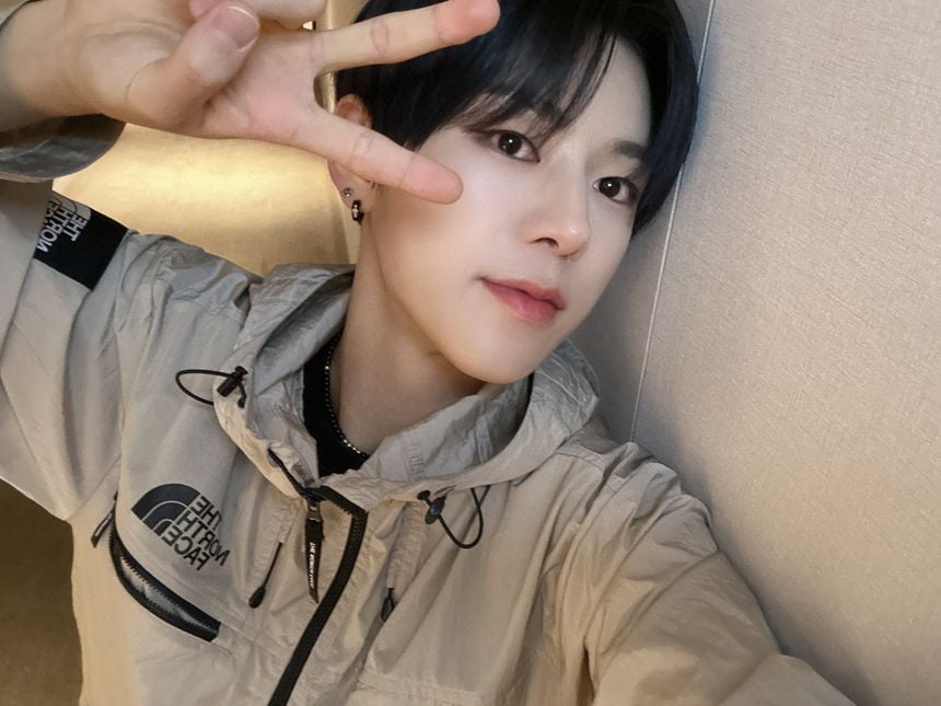 JINHYUK（from NOWADAYS）