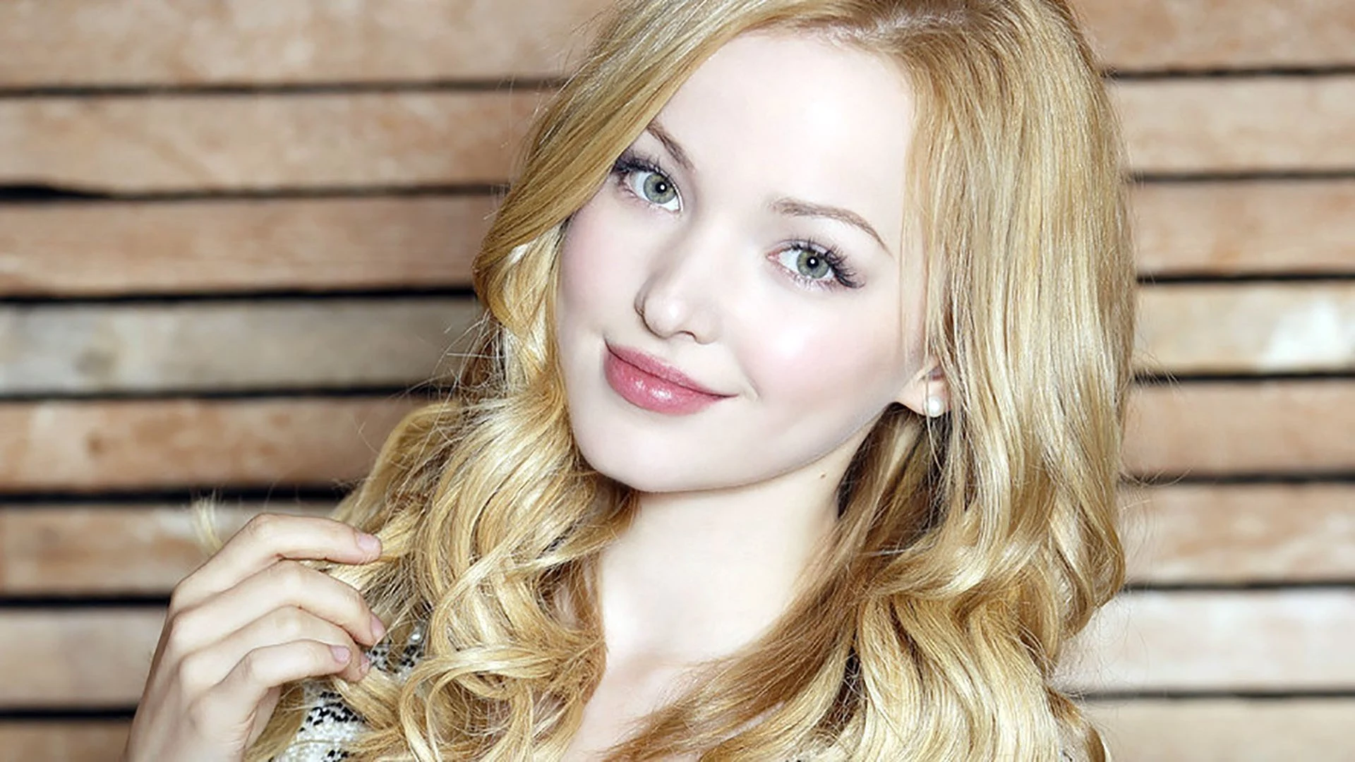 Dove Cameron