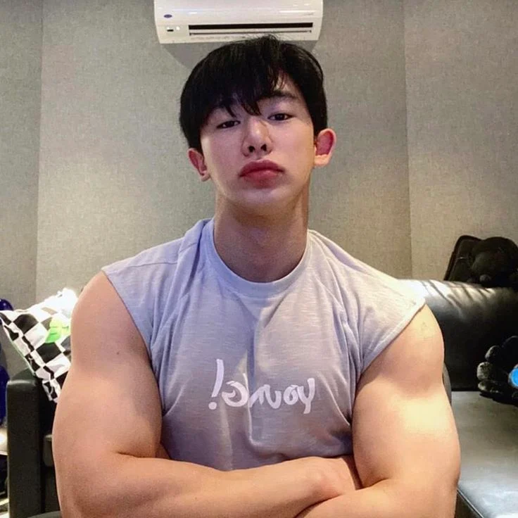 Wonho By strwbrylily