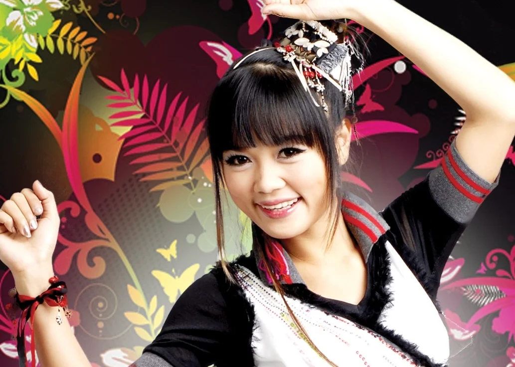 กระแต อาร์สยาม (Kratae Rsiam) [North Thailand Girl Singer]