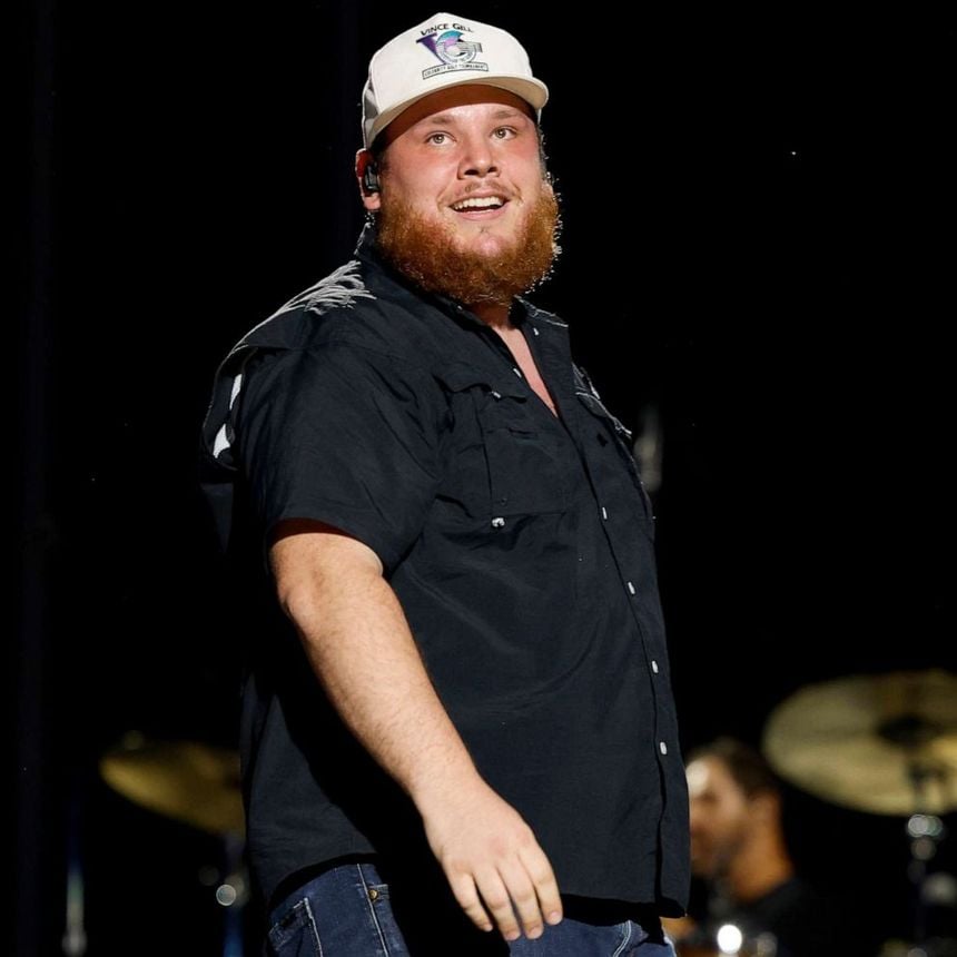 Luke Combs (2024)