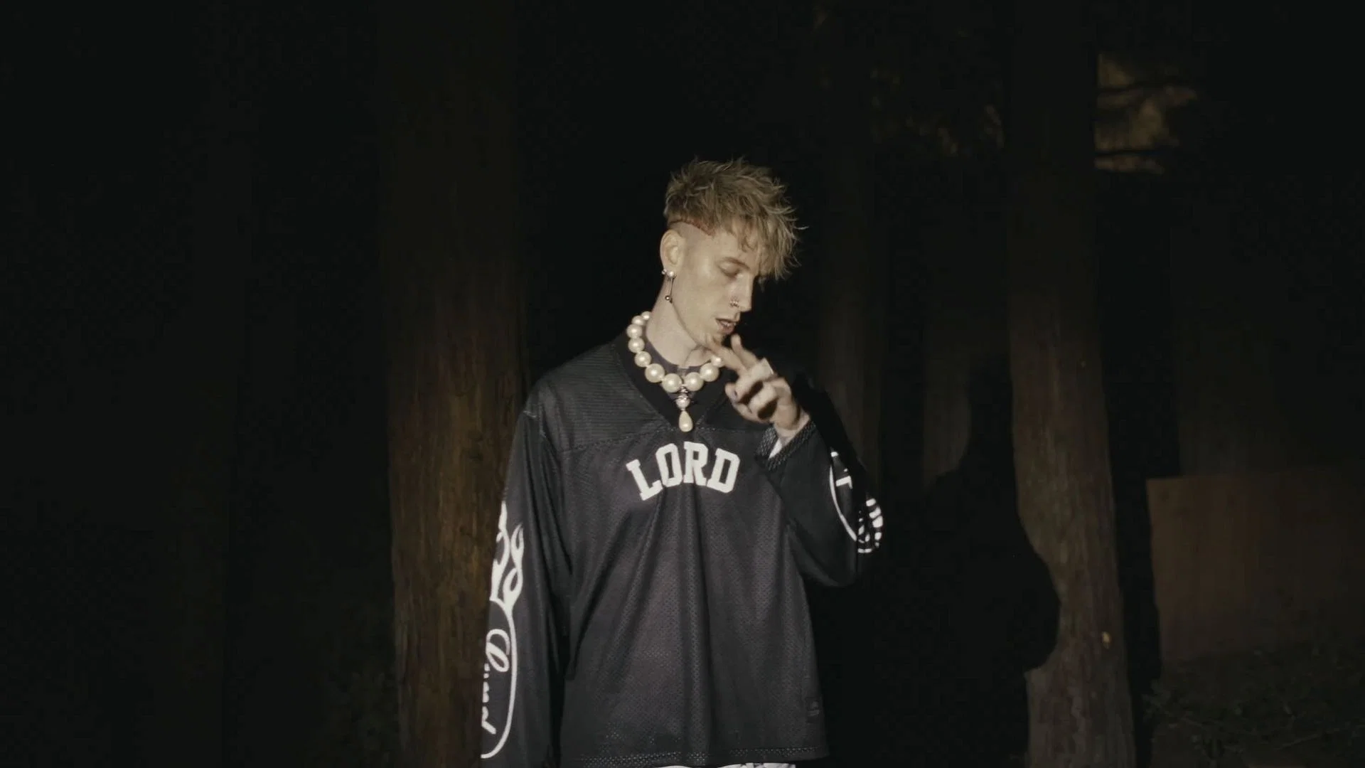 Machine Gun Kelly (Screaming)