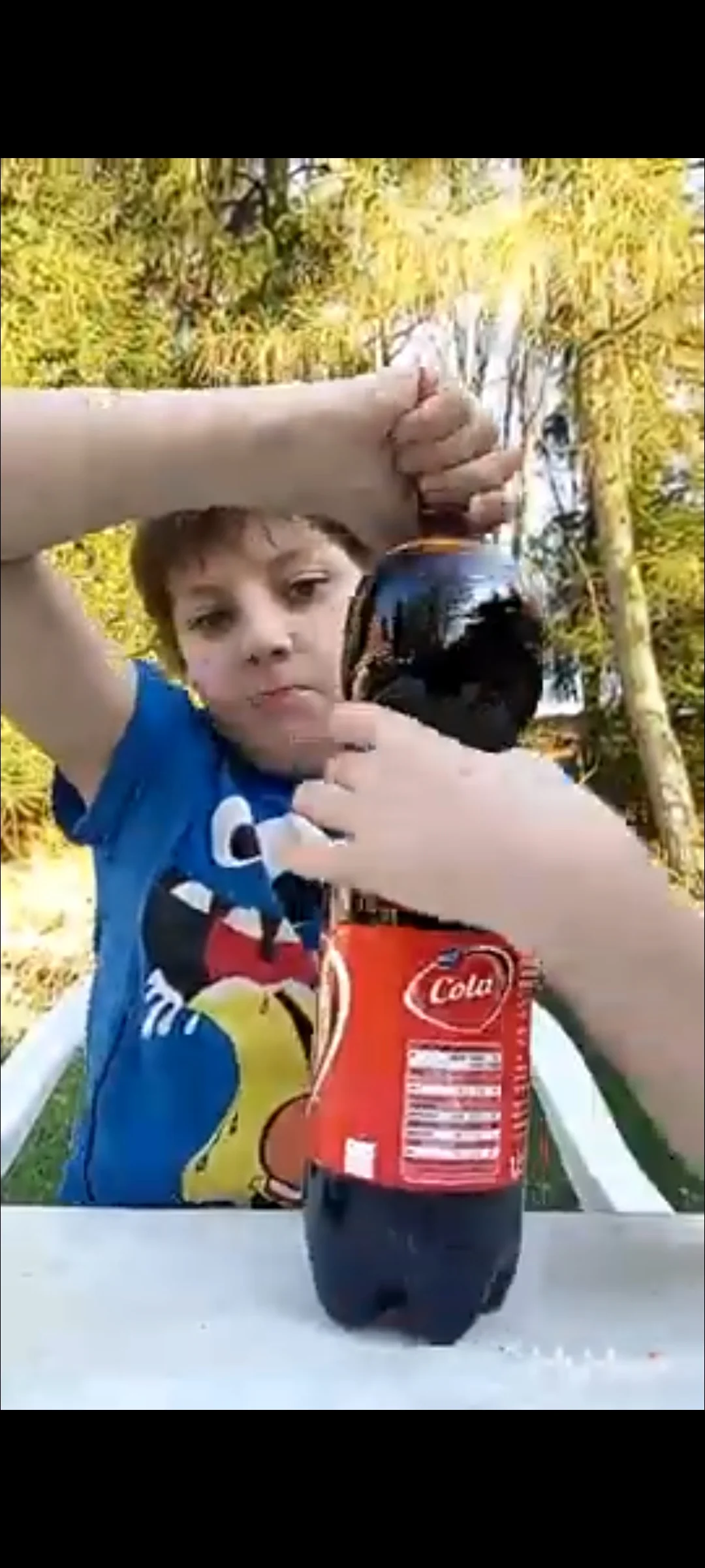 Cola mit Mentos Kevin